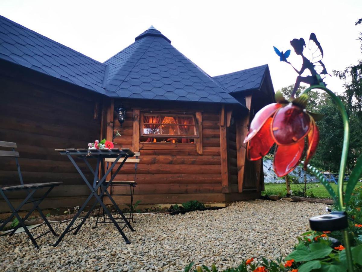 La Cabane Du Nuton Ardennais Tournes Exterior foto
